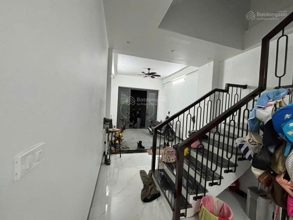 Cho thuê nhà mới 4 tầng, 3 ngủ, full đồ ở vân lũng an khánh, diện tích 50m2 x 4 tầng, 3 ngủ