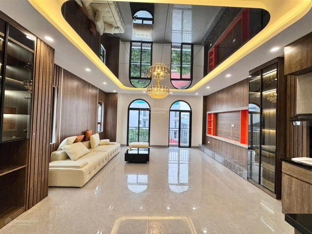 Xuân đỉnh  oto tránh, 65m2, 6 tầng thang máy, ở & văn phòng, view hồ, tương lai mặt phố 40m