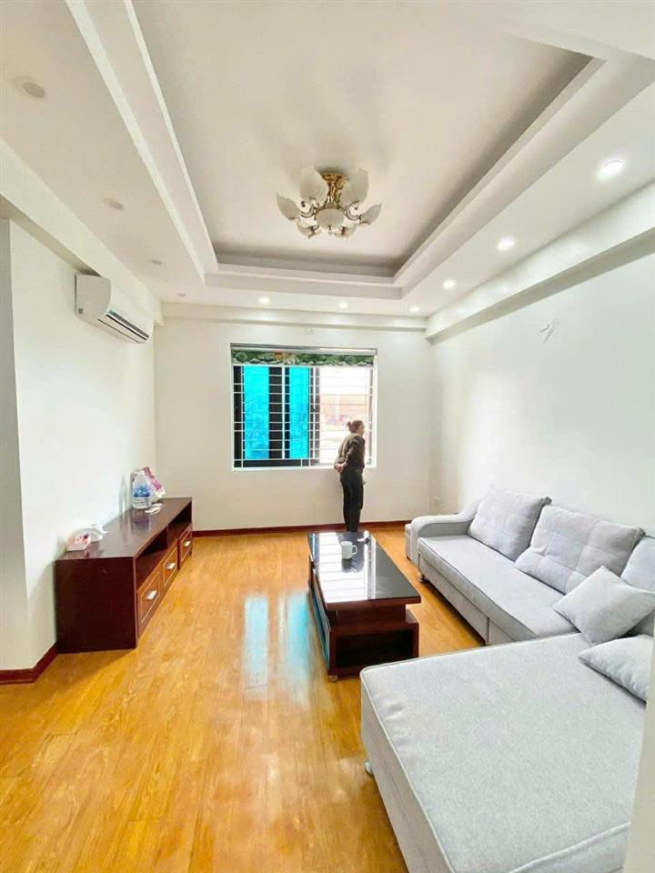 Chính chủ cho thuê căn hộ chung cư lạc trung căn góc thoáng đẹp