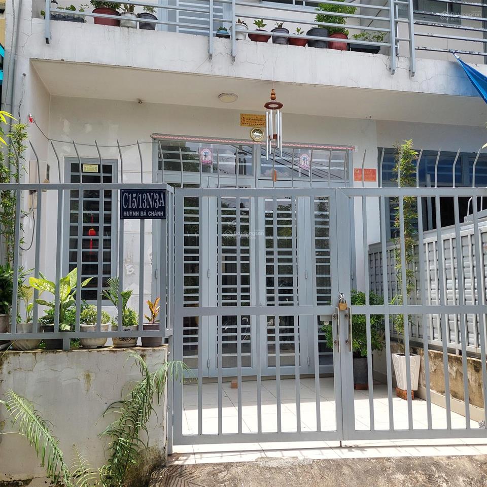 Bán nhà phố hẻm ô tô, gần trung tâm tphcm, khu vực an ninh, yên tĩnh và không ngập nước.