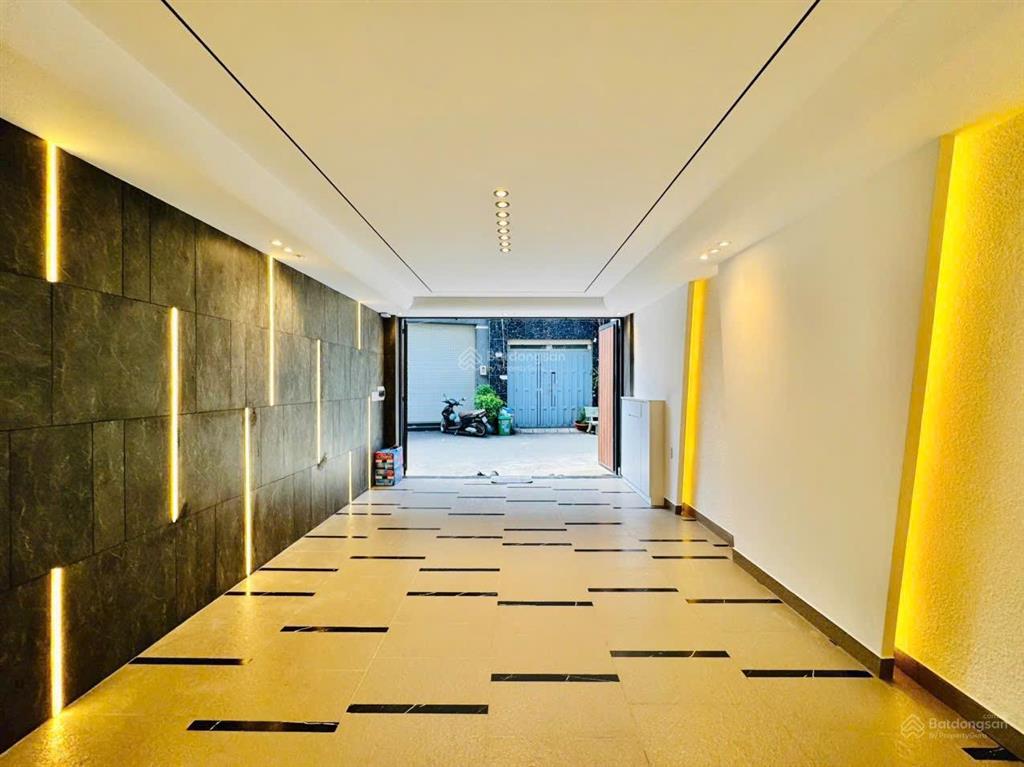 Cho thuê siêu phẩm nhà phố cao cấp full nội thất 64m²  có thang máy