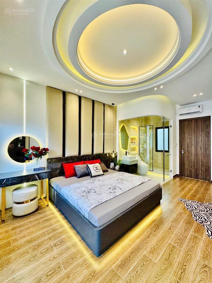 Cho thuê siêu phẩm nhà phố cao cấp full nội thất 64m²  có thang máy