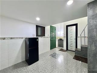 Phòng duplex gác cao 2m  full nội thất  free phí dịch vụ  trung tâm quận 8