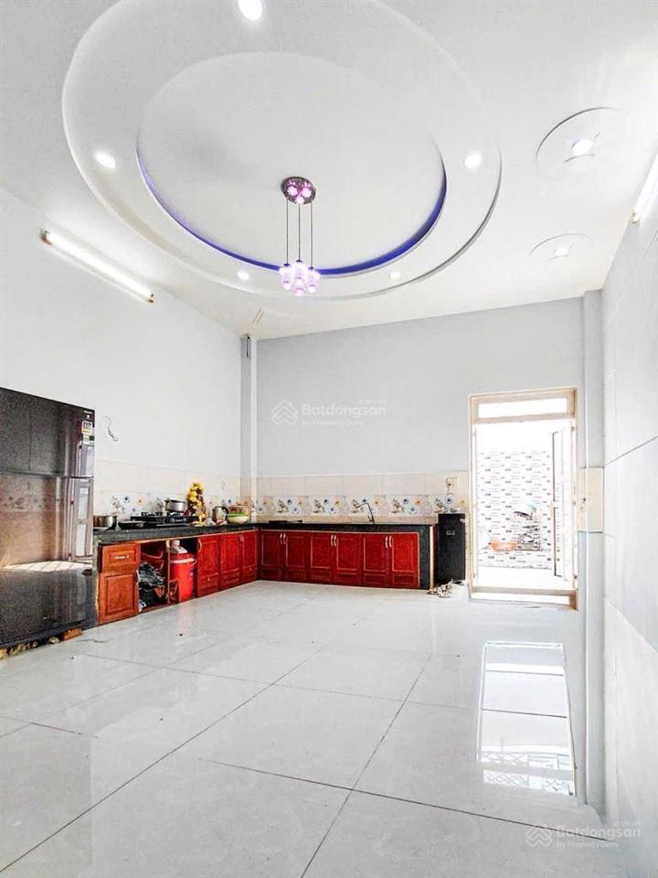 Bán nhà hẻm xe tải đ, chiến lược bình tân, 5,3x18m, 4 tầng chỉ hơn 8 tỷ xíu gần q6, tân phú