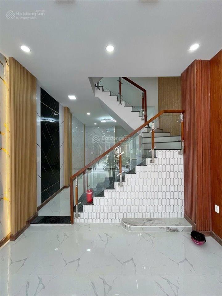 Bán nhà bình trị đông bình tân hẻm xe hơi thông dt 4x16 3 tầng chỉ nhỉnh 6 tỷ nhà đẹp,