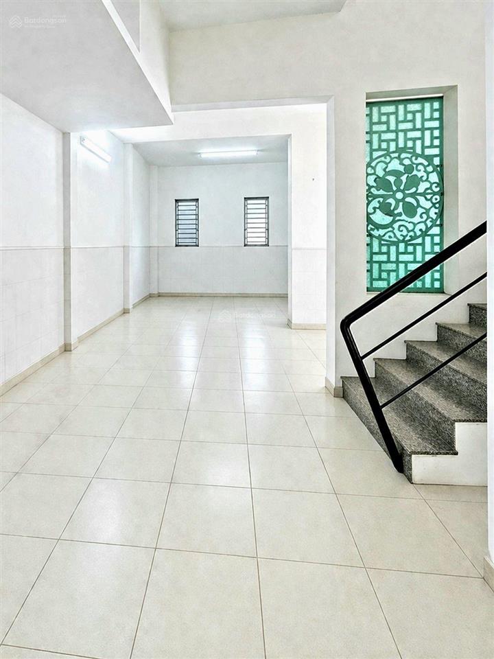 Bán nhà hẻm xe hơi trung tâm bình tân dt 4x15 kc 3 tầng giá chỉ 6 tỷ