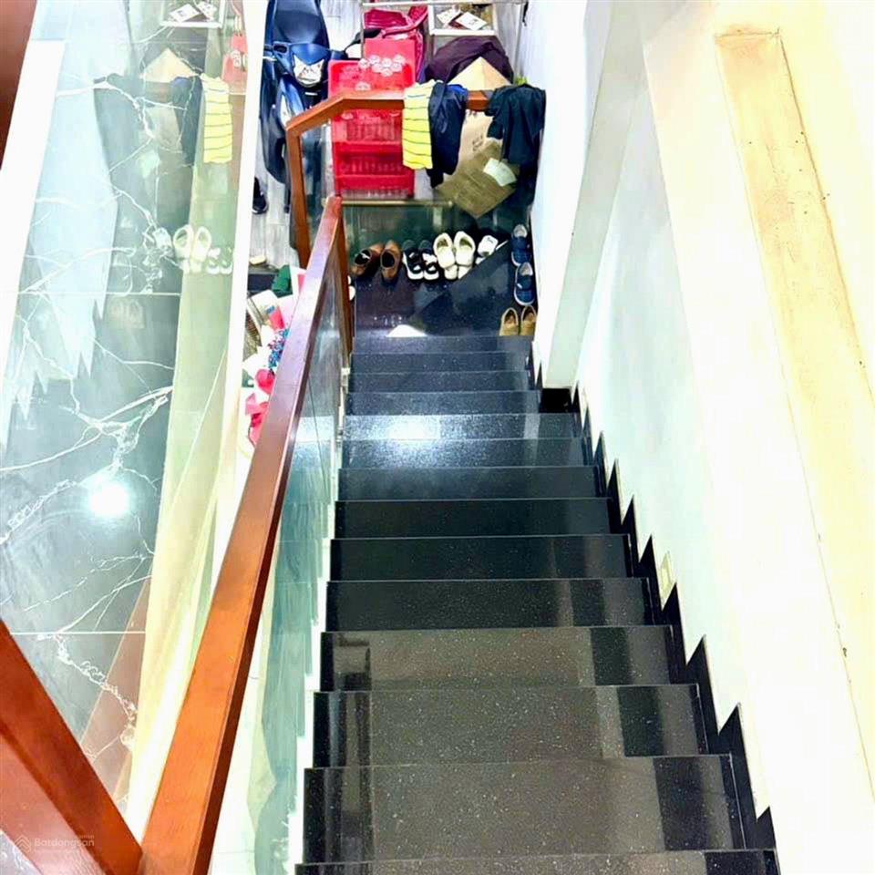 Bán nhà 2mt ngay aeon mall bình tân dt 5x22 2 tầng chỉ 6 tỷ (tl mạnh)