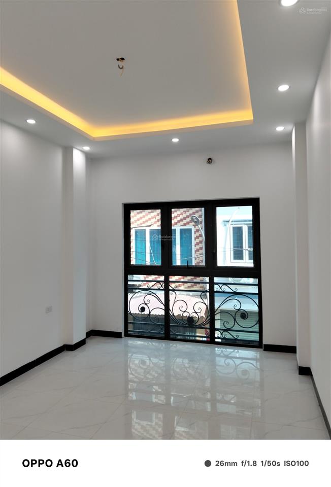Giảm 2 tỷ so với cùng phân khúc, phân lô vỉa hè, 50m2, mặt tiền 4m, nhà 4 tầng chắc chắn