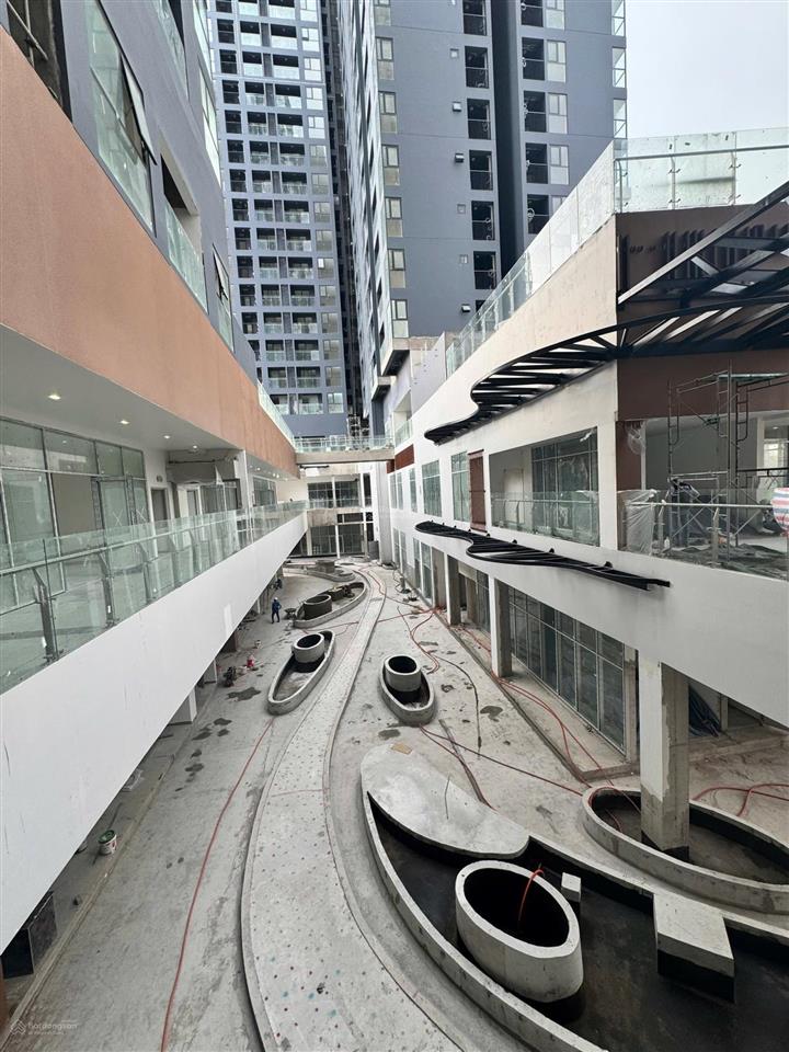 Shophouse daqua. t3/2026 bàn giao. tt 30% nhận shop, ck 11%, vay bank 70%. sổ sở hữu vĩnh viễn