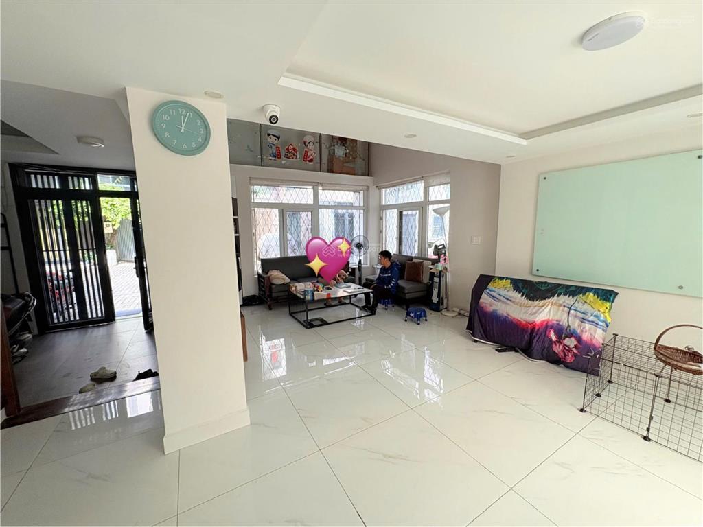 Nhà phố kdc nam long, phú thuận. 1 trệt, 2 lầu. khu sầm uất, đầy đủ tiện ích. giá bán 13 tỷ