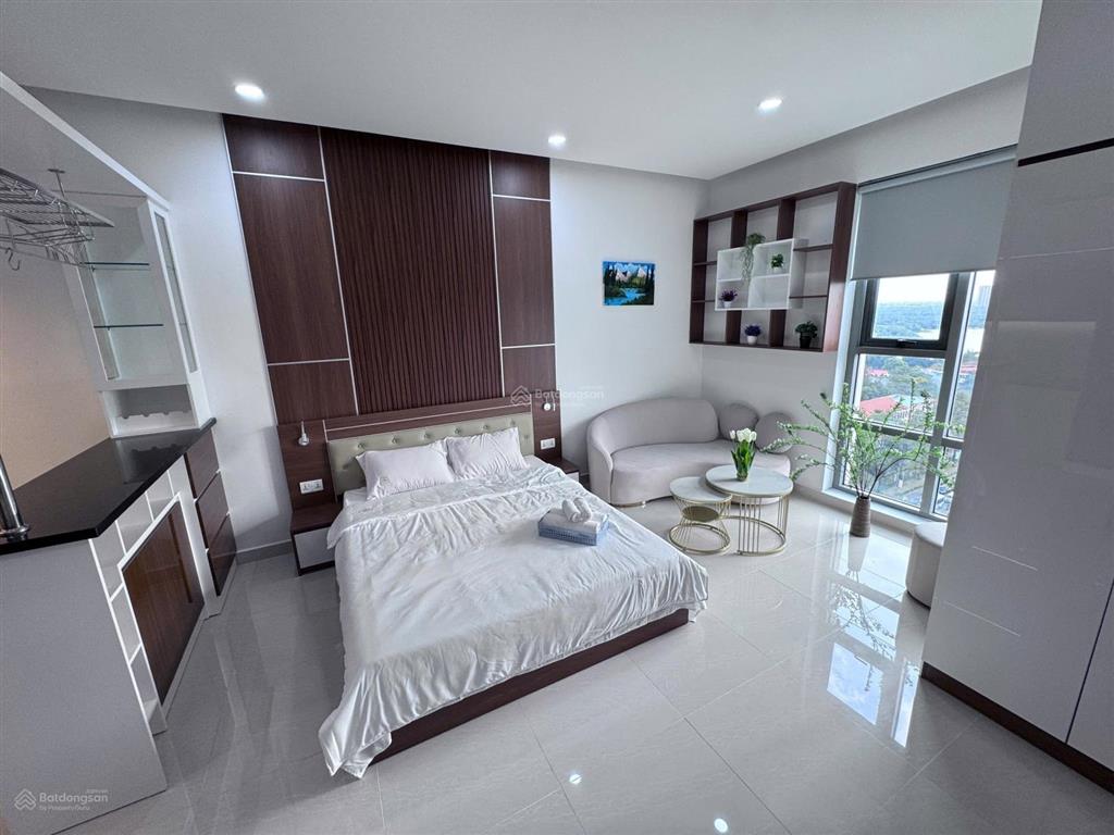 Chuyển nhượng căn hộ golden king, trung tâm phú mỹ hưng. 35m², giá 3,1 tỷ (đang có hđ thuê 10,5tr)