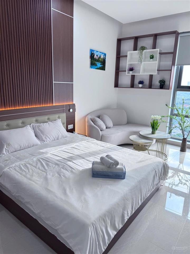Chuyển nhượng căn hộ golden king, trung tâm phú mỹ hưng. 35m², giá 3,1 tỷ (đang có hđ thuê 10,5tr)