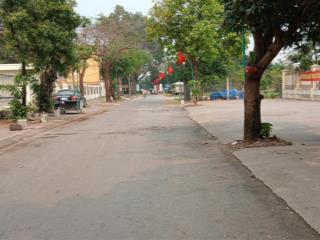 Chính chủ bán đất gấp. tặng nhà 3 tầng. đường võ văn kiệt, quang minh