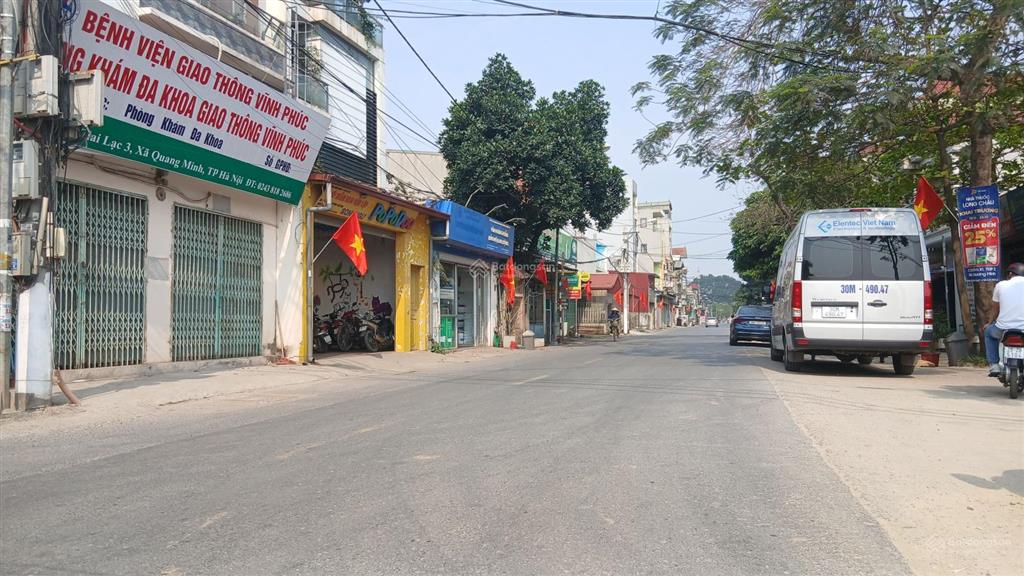 Siêu phẩm cực rẻ  nhà 4 tầng lô góc  quang minh giá hơn 5,5 tỷ