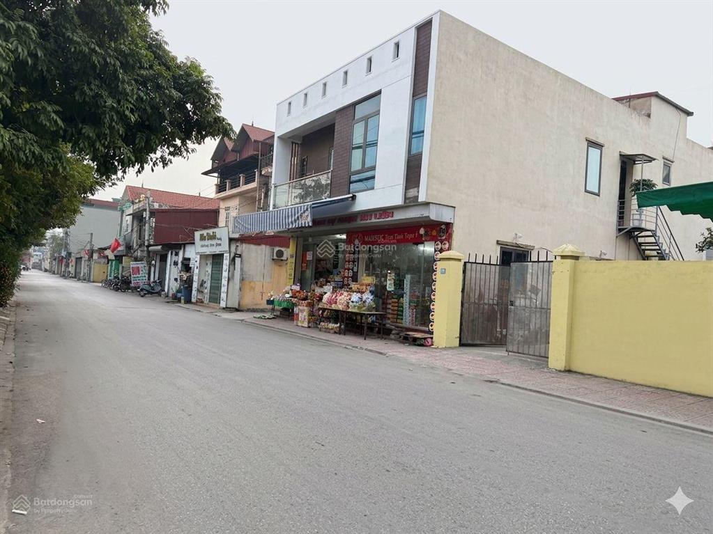 Bán nhà 4 tầng siêu đẹp lô góc quang minh, gần đường võ văn kiệt