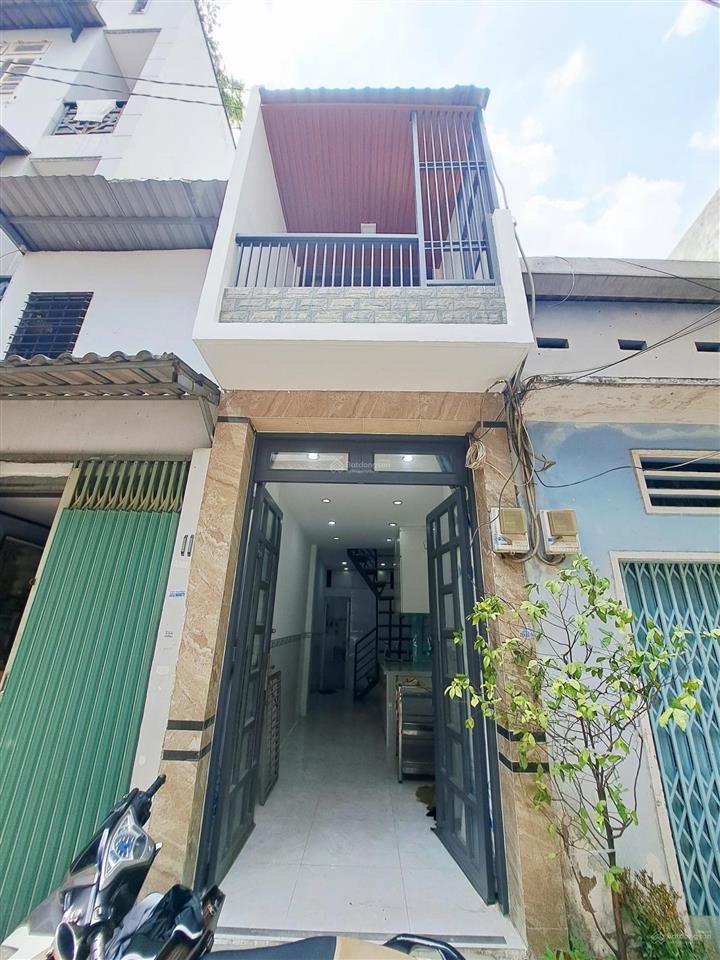 Bán nhà riêng 711/5/3/6 lũy bán bích 2,35 tỷ, 18m2, 2pn, 1wc