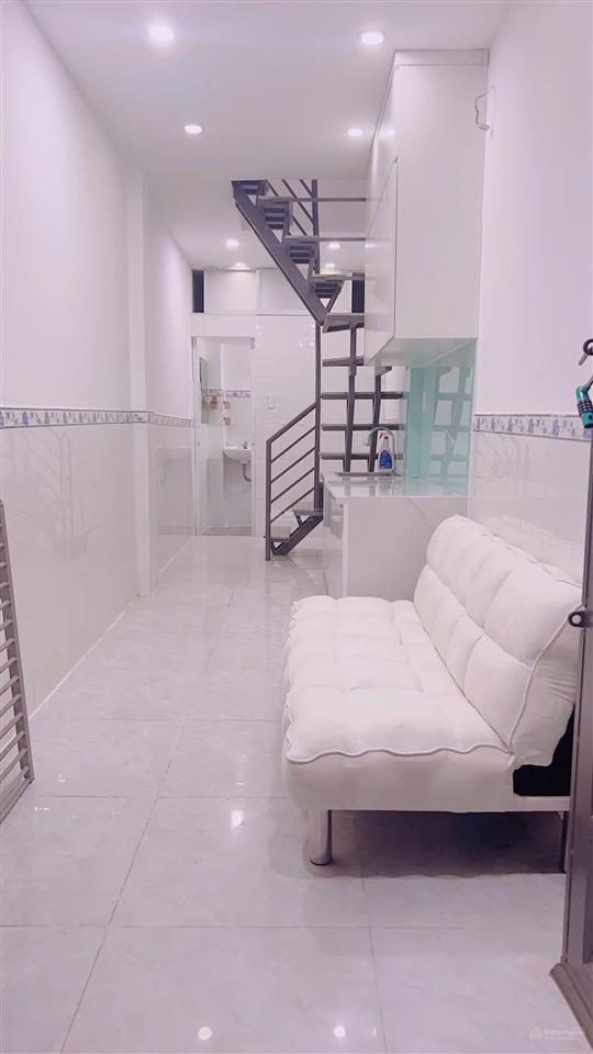 Bán nhà riêng 711/5/3/6 lũy bán bích 2,35 tỷ, 18m2, 2pn, 1wc