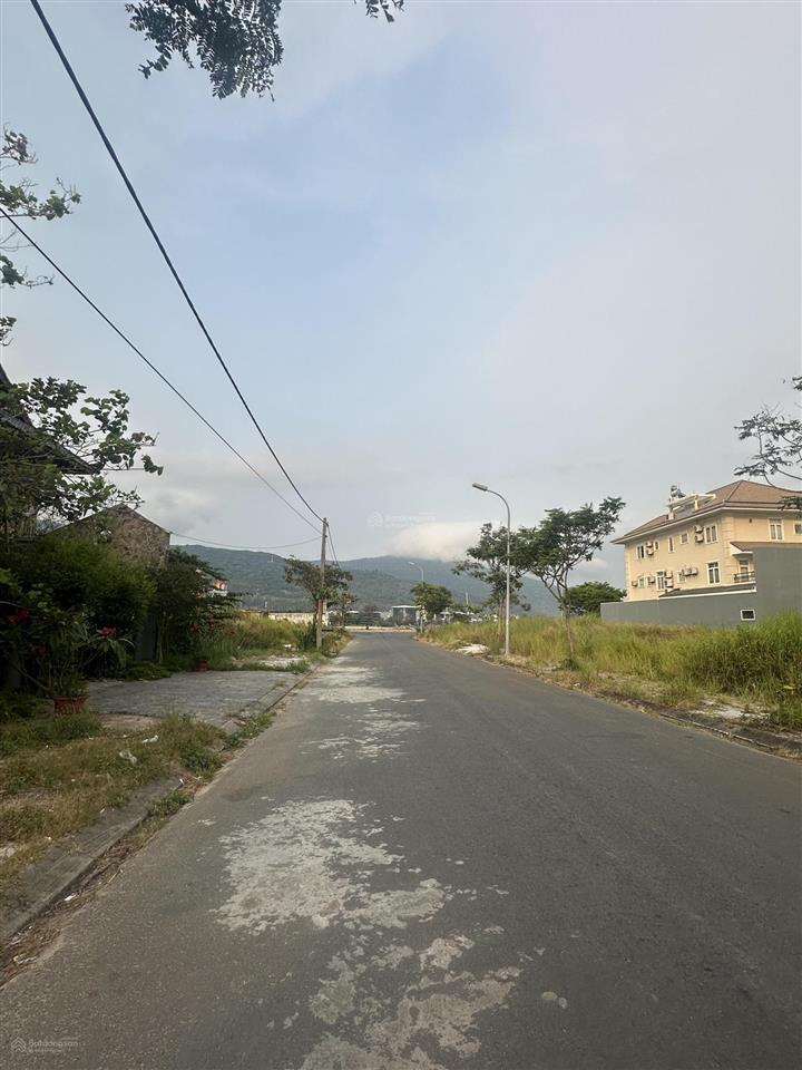 Bán đất sát lô góc 2 mặt tiền view vịnh siêu đẹp khu sea thuận phước