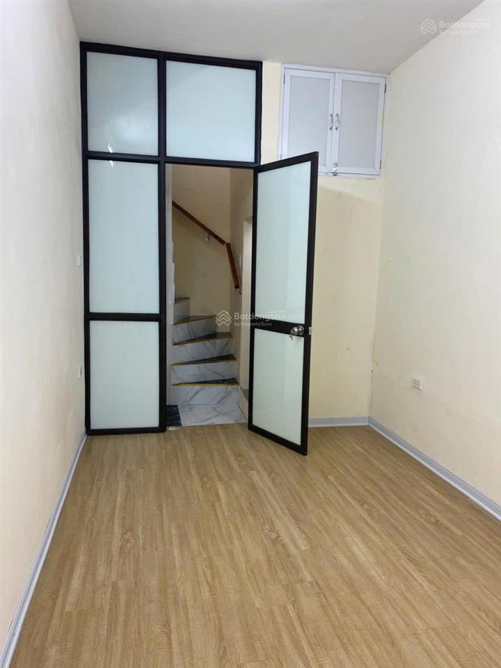 Bán nr 3pn, 3wc, 19.3m2, giá siêu hời 5 tỷ tại khâm thiên, đống đa, hà nội