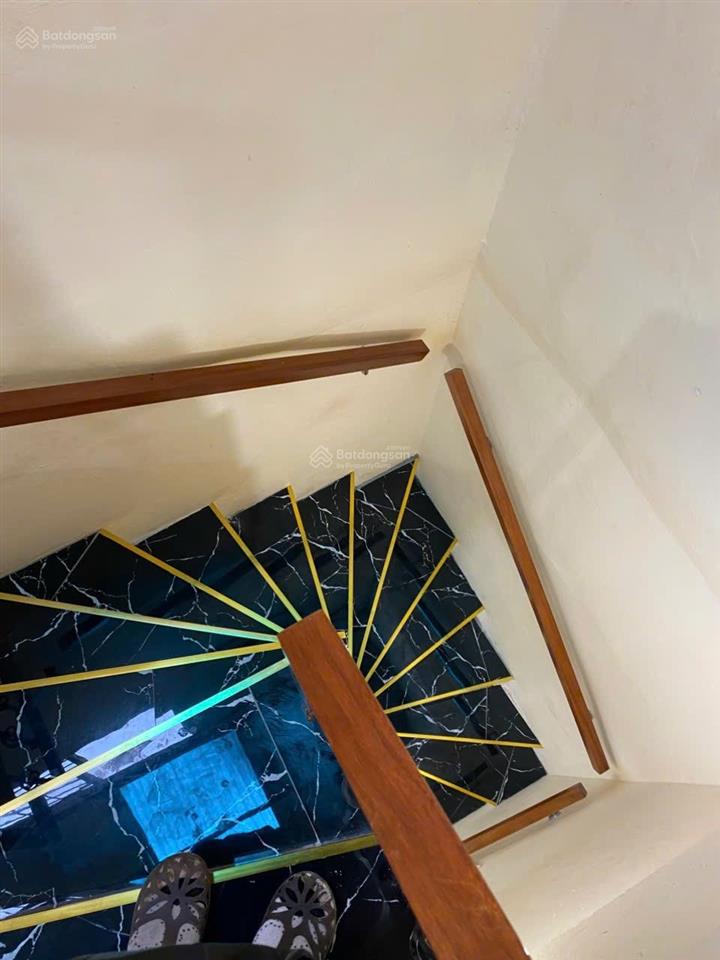 Bán nr 3pn, 3wc, 19.3m2, giá siêu hời 5 tỷ tại khâm thiên, đống đa, hà nội