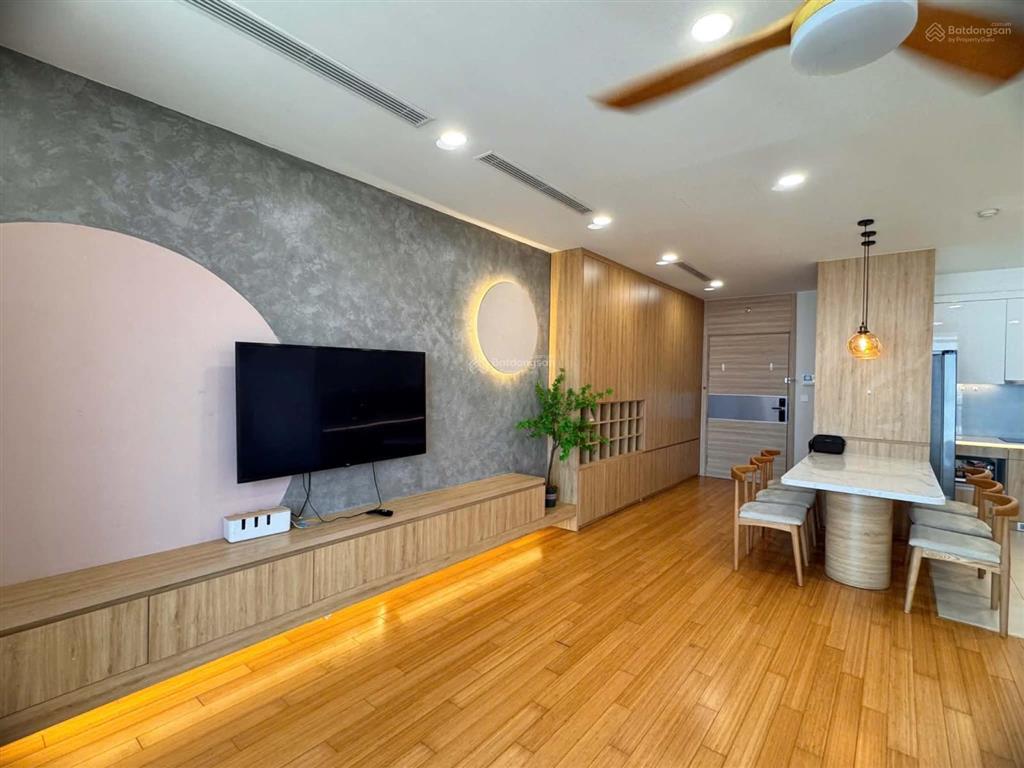 Giá rẻ!chính chủ cho thuê gấp cc yên hoà park view, e4 vũ phạm hàm 86m2 2pn 2wc full giá rẻ 15tr/th