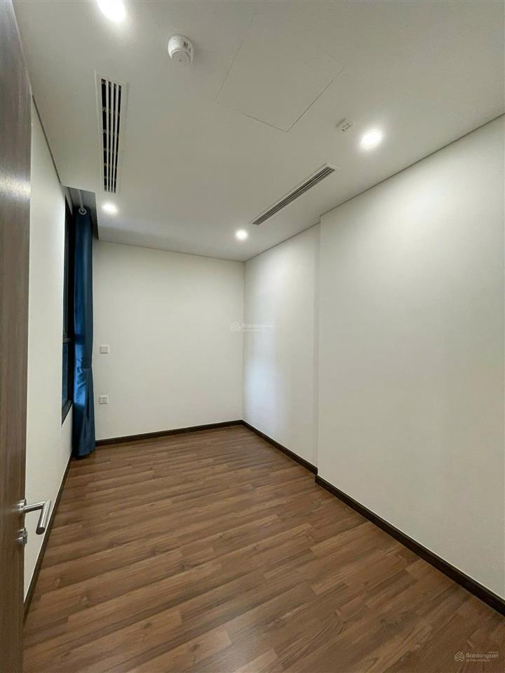 Giá tốt. cho thuê chung cư 2pn dcb toà s mipec rubik xuân thuỷ giá tốt