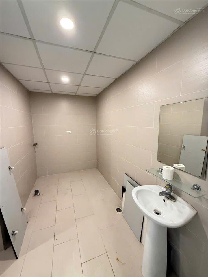 Cho thuê chung cư m2  ban cơ yếu chính phủ, 86m2, 2 phòng ngủ, đồ cơ bản, giá chỉ 14 triệu/tháng