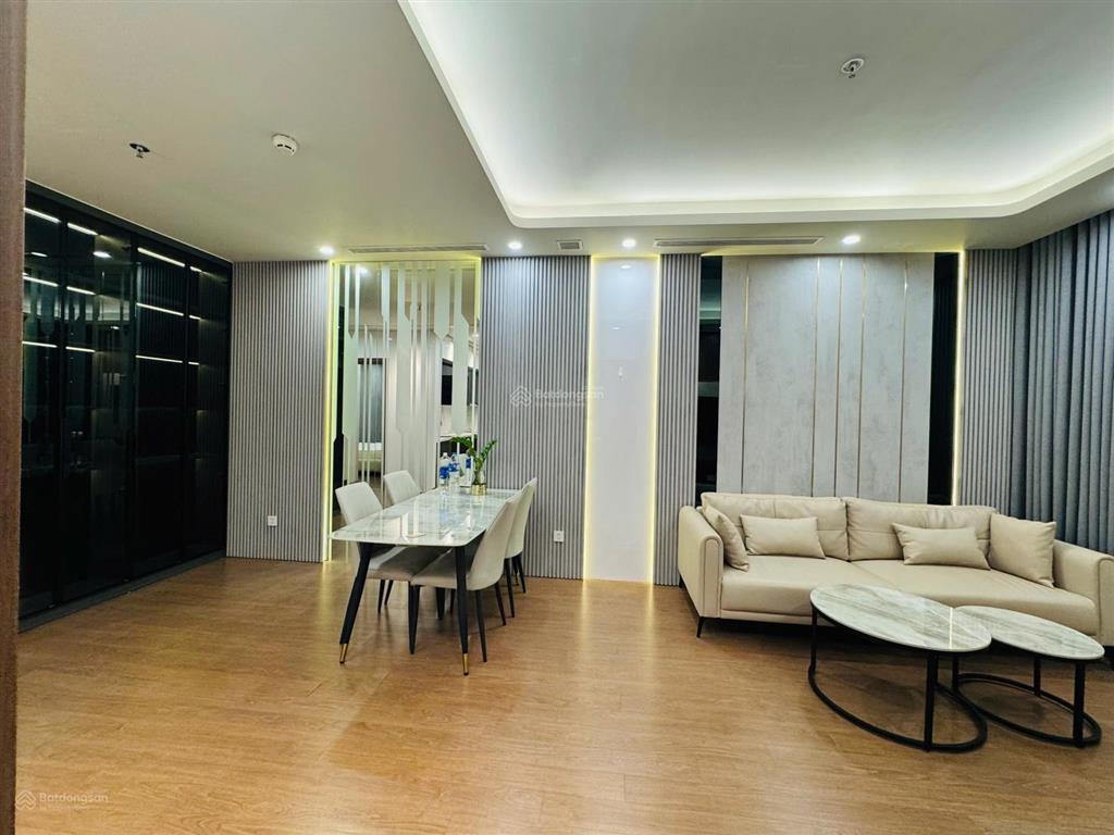 Hot nhà mới bàn giao! cho thuê căn hộ paragon  cầu giấy. 110m2  3 ngủ  đủ đồ đẹp. 18 triệu.