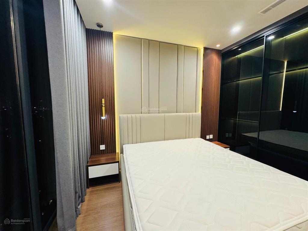 Cho thuê chung cư hà đô park view  cầu giấy. 130m2  3 ngủ  đủ đồ  22 triệu. 0565 313 ***