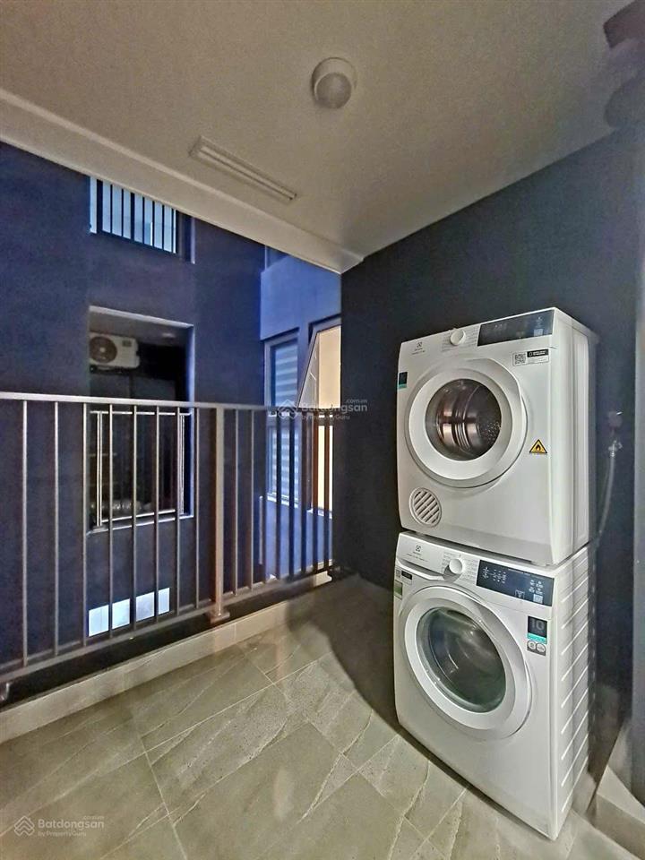 Căn hộ chung cư the park home  cầu giấy. 120m2  3 ngủ  đủ đồ  25 triệu/tháng. 0565 313 ***