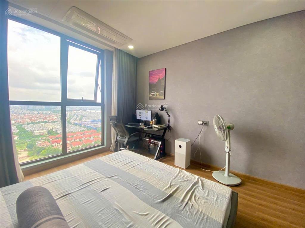 Chính chủ gửi bán căn 74m, tòa v3 the terra an hưng.  0398 256 ***
