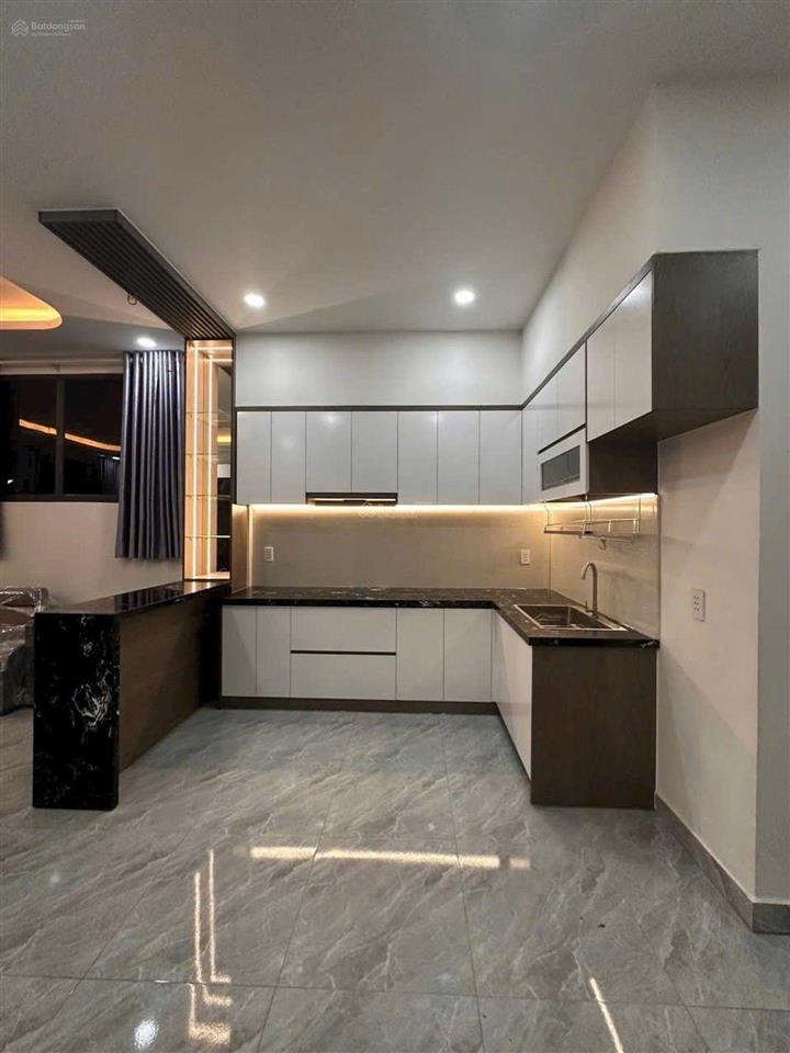 Cần bán gấp nhà ngay ql1 mặt tiền 10m2 giá 3.9 tỷ tl.