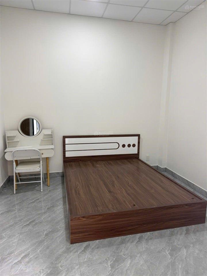 Cần bán gấp nhà ngay ql1 mặt tiền 10m2 giá 3.9 tỷ tl.