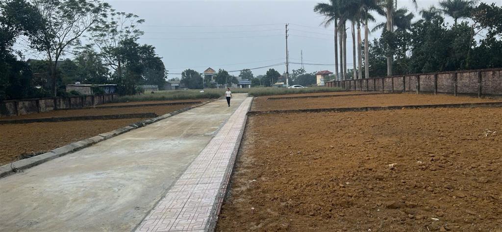 SĂN ĐẤT HÒA LẠC – 100M² NỞ HẬU, SÁT TRỤC DH09 PHÚ CÁT!