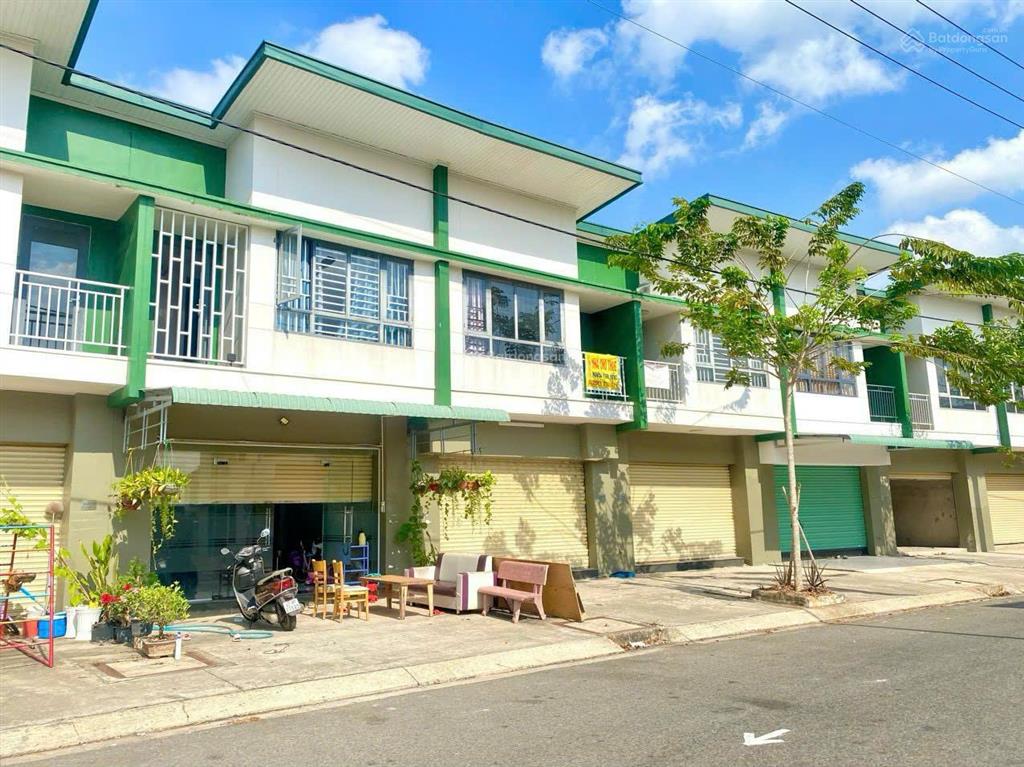Oasis city  nhà vị trí siêu đẹp  giá siêu hời  tặng toàn bộ nội thất  chính chủ bán