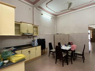 Bán nhà cách hành chính công phường 70m  trường cấp 2 (150m )  cấp 1 ( 700m)