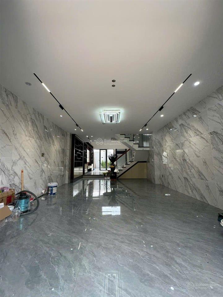 Bán nhà shr mới xây, 4tầng, dt 5x18, hxh 7m, nguyễn thị sóc,