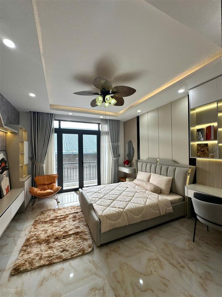 Bán nhà mới xây 6 tầng, đẹp lung linh, có thang máy, tại phan huy ích, 12 tỷ, 8pn, 9wc
