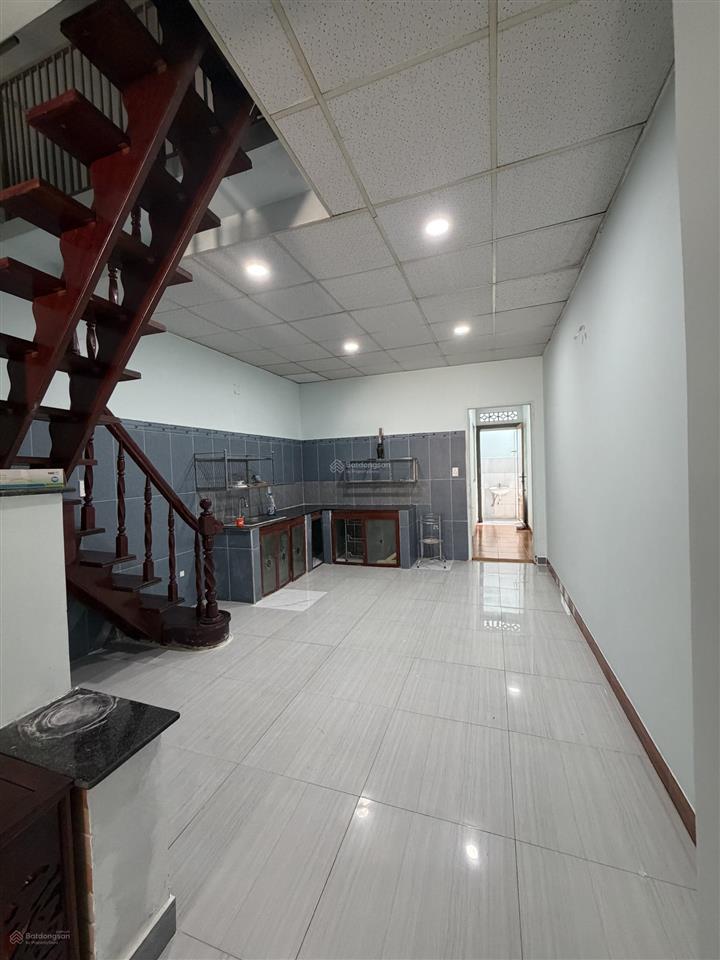 Cho thuê nhà riêng 80m2, 7 triệu vnd, 2pn, 2wc tại trung mỹ tây, quận 12, tp.hcm
