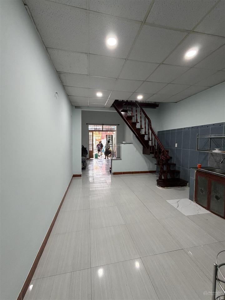 Cho thuê nhà riêng 80m2, 7 triệu vnd, 2pn, 2wc tại trung mỹ tây, quận 12, tp.hcm