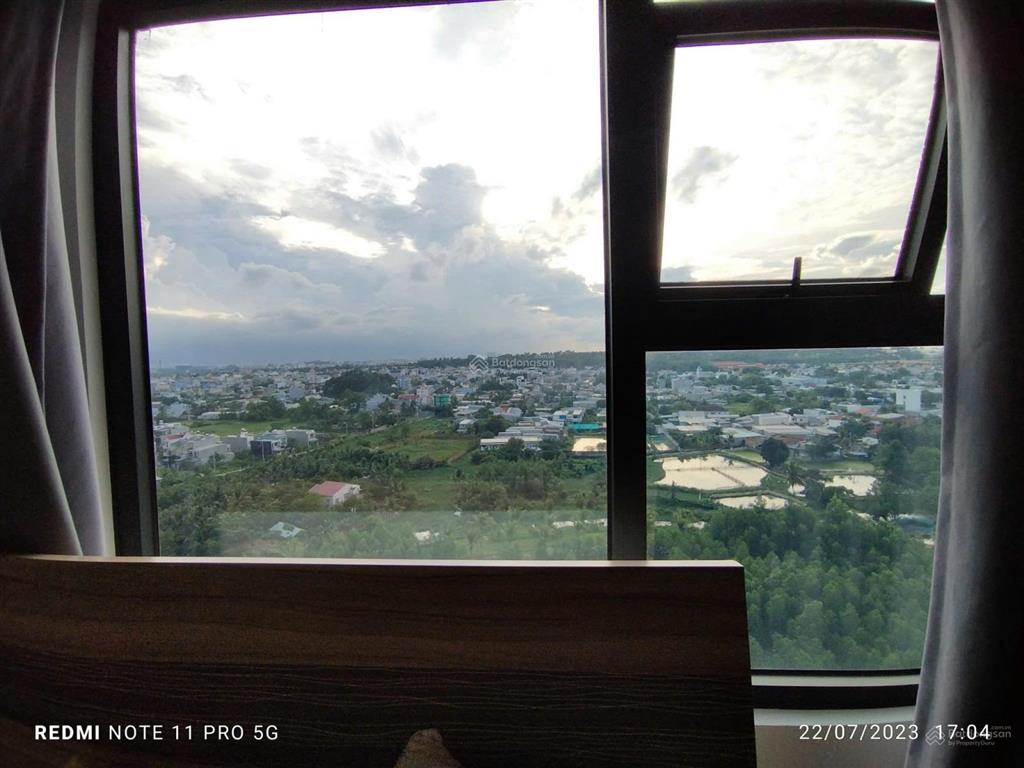 Giá thật chính chủ gửi bán căn hộ 2pn 59m2 tại the origami vinhomes grand park, có dòng tiền luôn