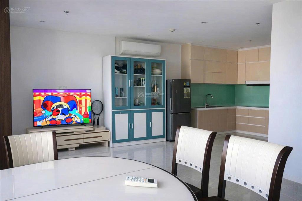 Bán nhanh 2pn+ full nội thất gỗ sịn  sổ sẵn  giá rẻ cho khách thiện chí tại vinhomes grand park