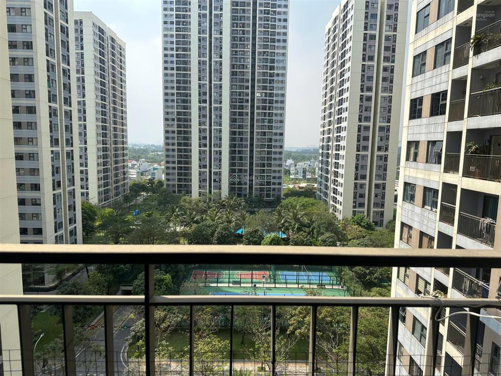 Bán nhanh 2pn+ full nội thất gỗ sịn  sổ sẵn  giá rẻ cho khách thiện chí tại vinhomes grand park