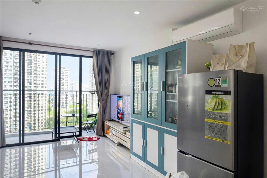 Bán nhanh 2pn+ full nội thất gỗ sịn  sổ sẵn  giá rẻ cho khách thiện chí tại vinhomes grand park