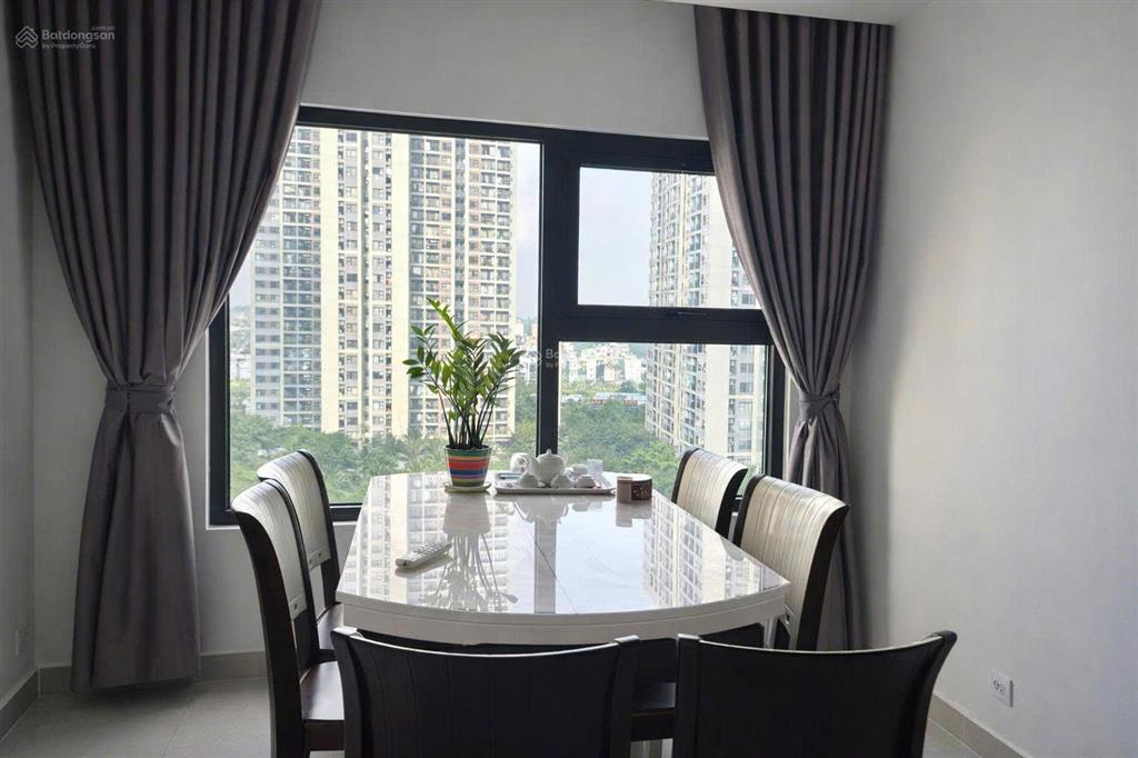 Bán nhanh 2pn+ full nội thất gỗ sịn  sổ sẵn  giá rẻ cho khách thiện chí tại vinhomes grand park