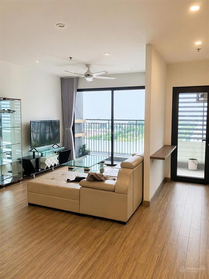 Chủ gửi bán căn góc 3pn hơn 100m2, có dòng tiền ngay tại pavilion vinhomes ocean park 1, sổ sẵn