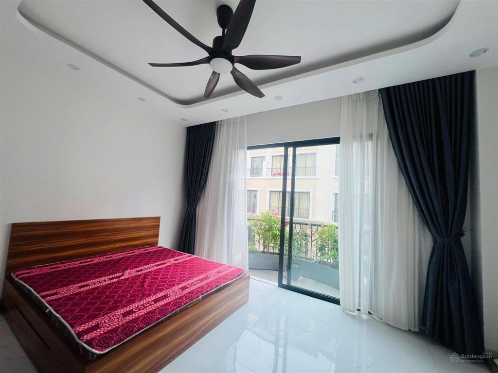 Liền kề xẻ khe cọ xanh đã hoàn thiện, đang cho thuê dòng tiền 20tr/tháng tại vinhomes ocean park 2