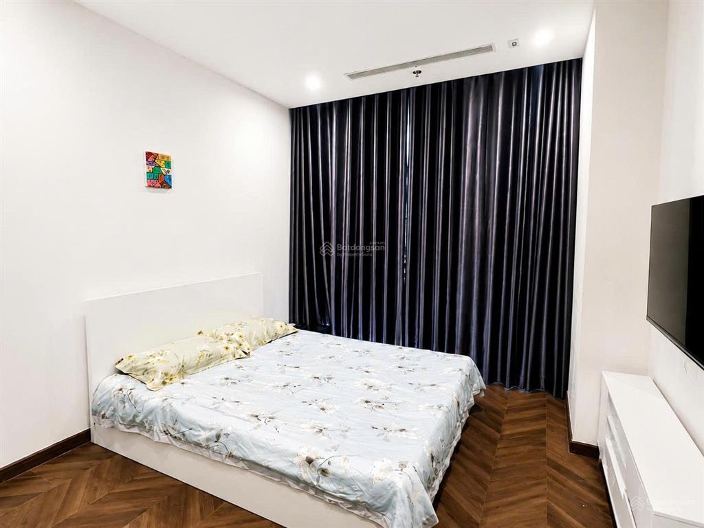 Nhà em cần bán căn 1pn+ decor đẹp, ở giữ gìn, hỗ trợ xem nhà dễ tại the beverly vinhomes grand park
