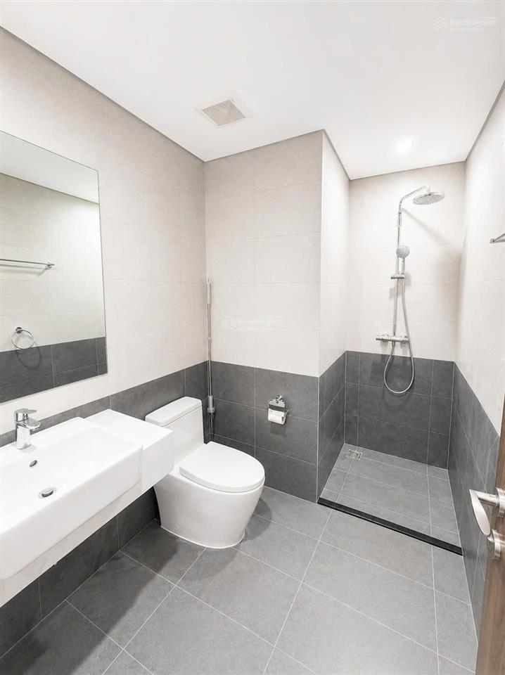 Tôi cần bán nhanh căn 1n+ đủ nội thất đang có dòng tiền thuê tại the beverly vinhomes grand park