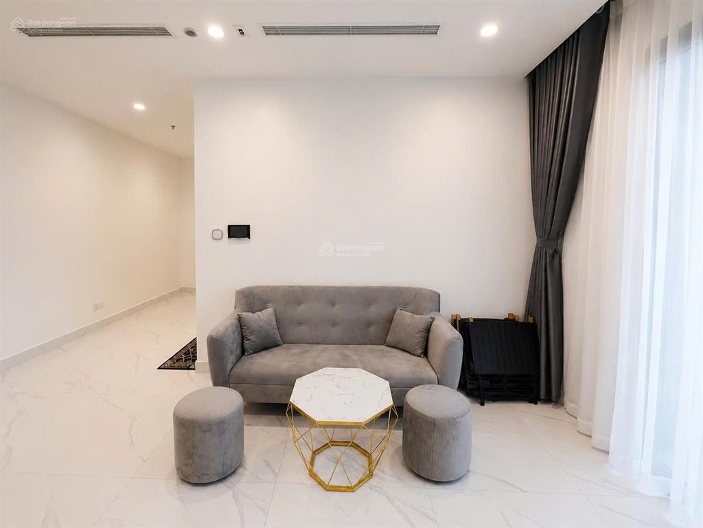 Tôi cần bán nhanh căn 1n+ đủ nội thất đang có dòng tiền thuê tại the beverly vinhomes grand park